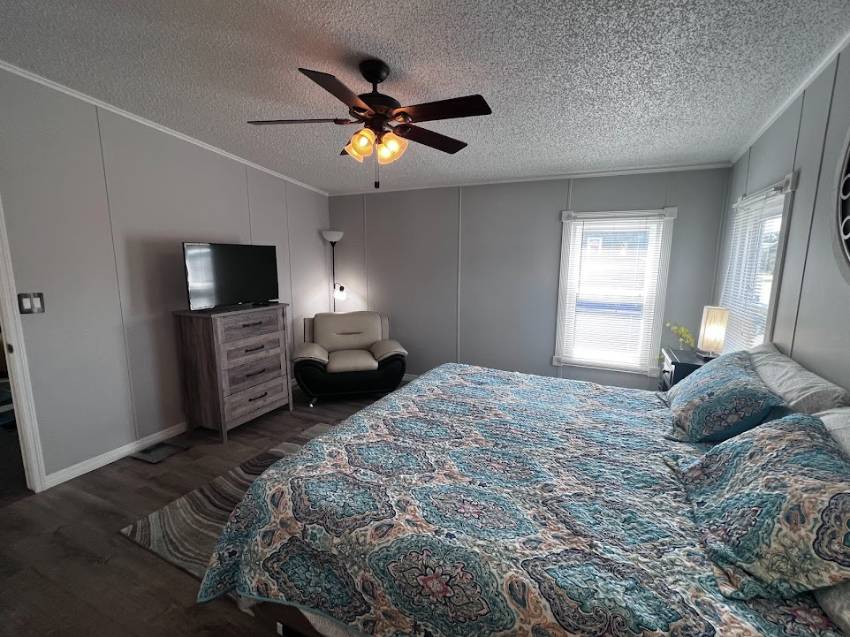 74 Greenview Drive a Winter Haven, FL Mobile or Manufactured Home for Sale